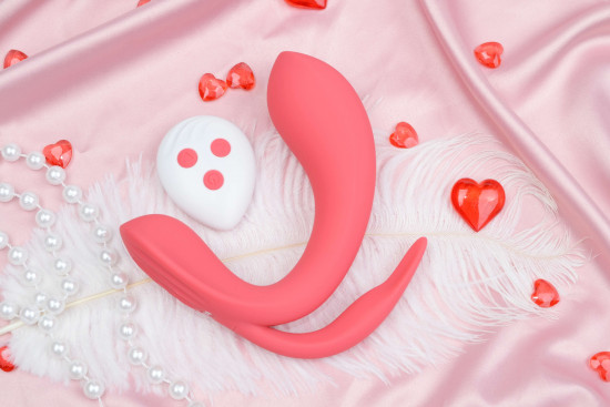 Triple Conjuring trostruki vibrator s daljinskim upravljanjem