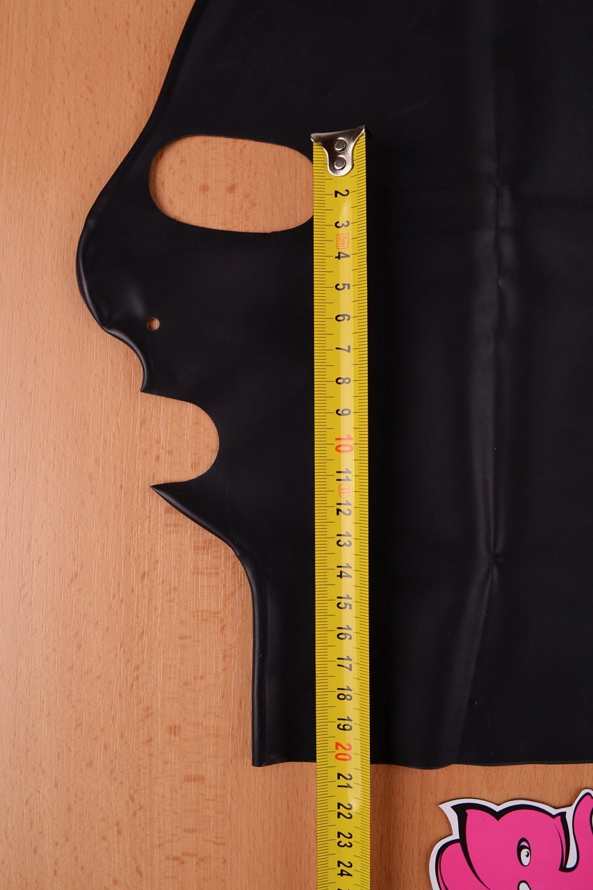 LateX maska sa tri rupe - mjerimo