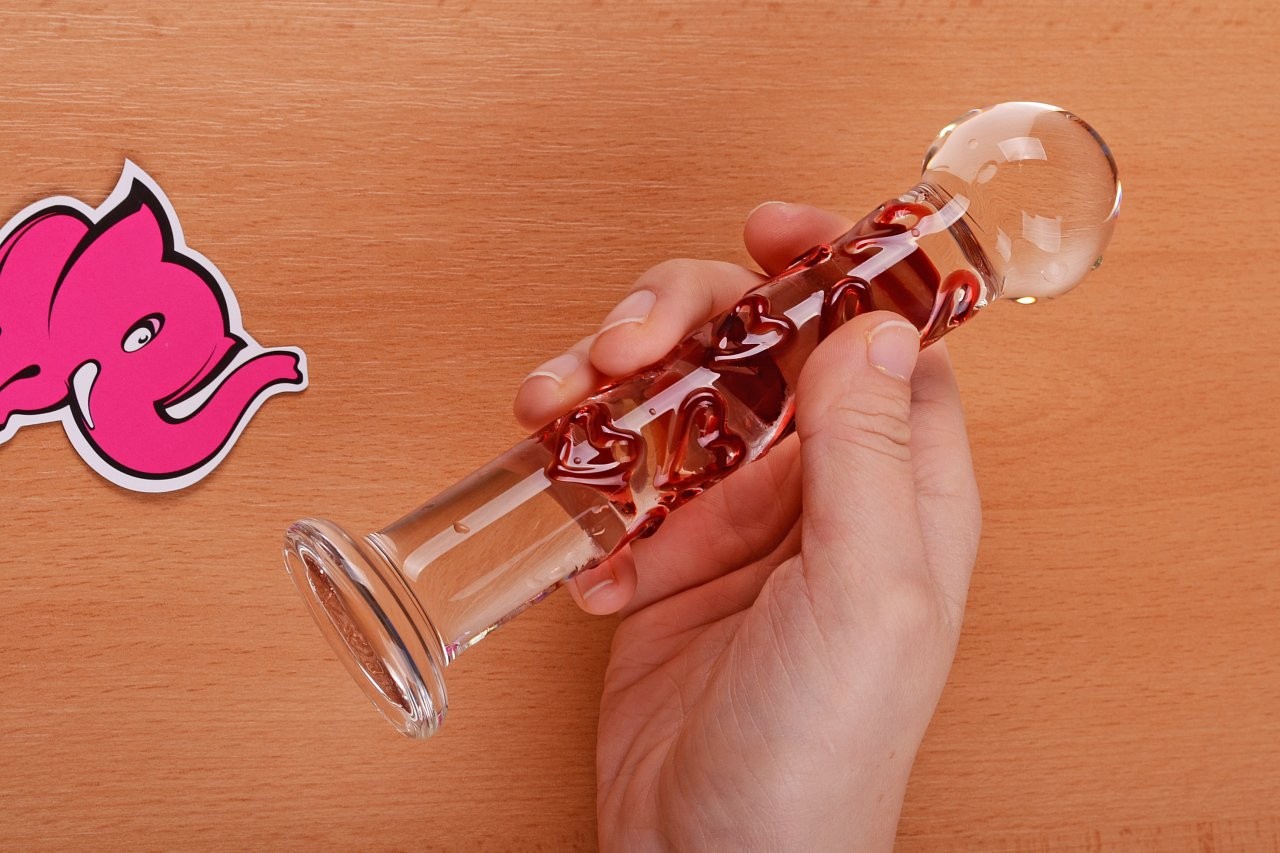 Arts Clair Amour stakleni dildo u ruci