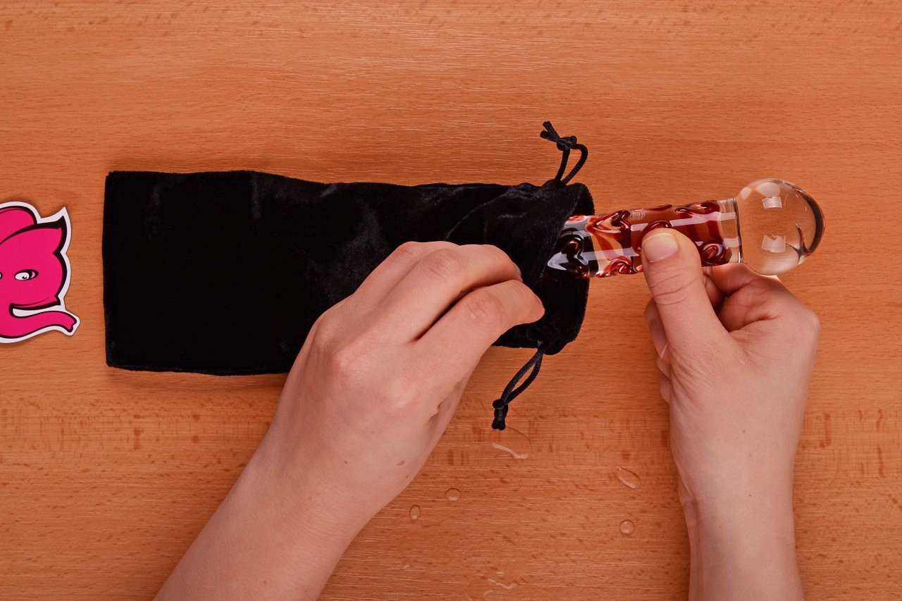 Arts Clair Amour stakleni dildo u satenskoj vrećici