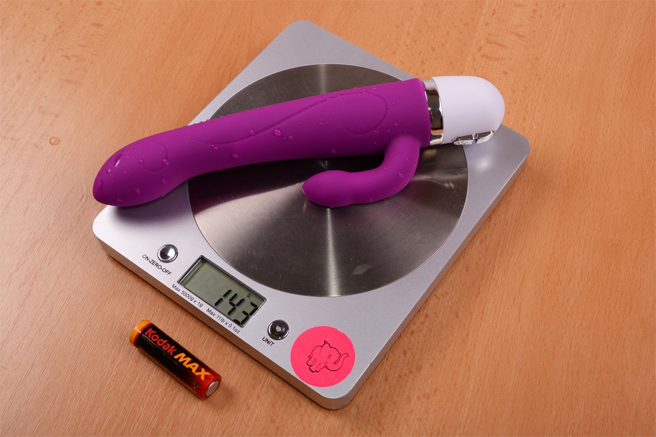 BOOM Delight vibrator - težina bez baterije 143 g