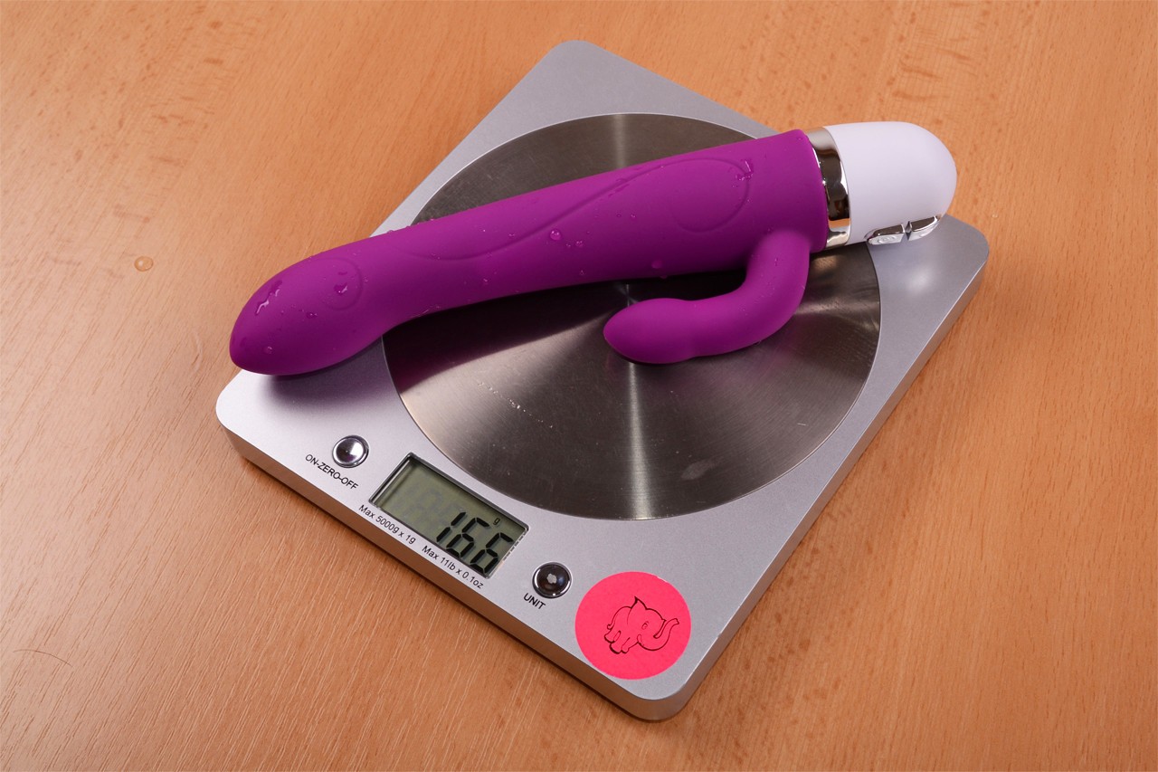 BOOM Delight vibrator - težina s baterijom 166 g
