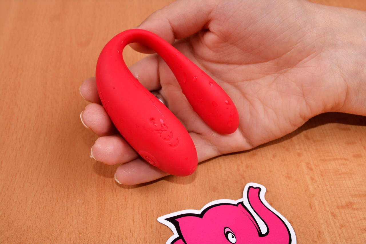 Sweet Smile We-Vibe vibrator - u ruci