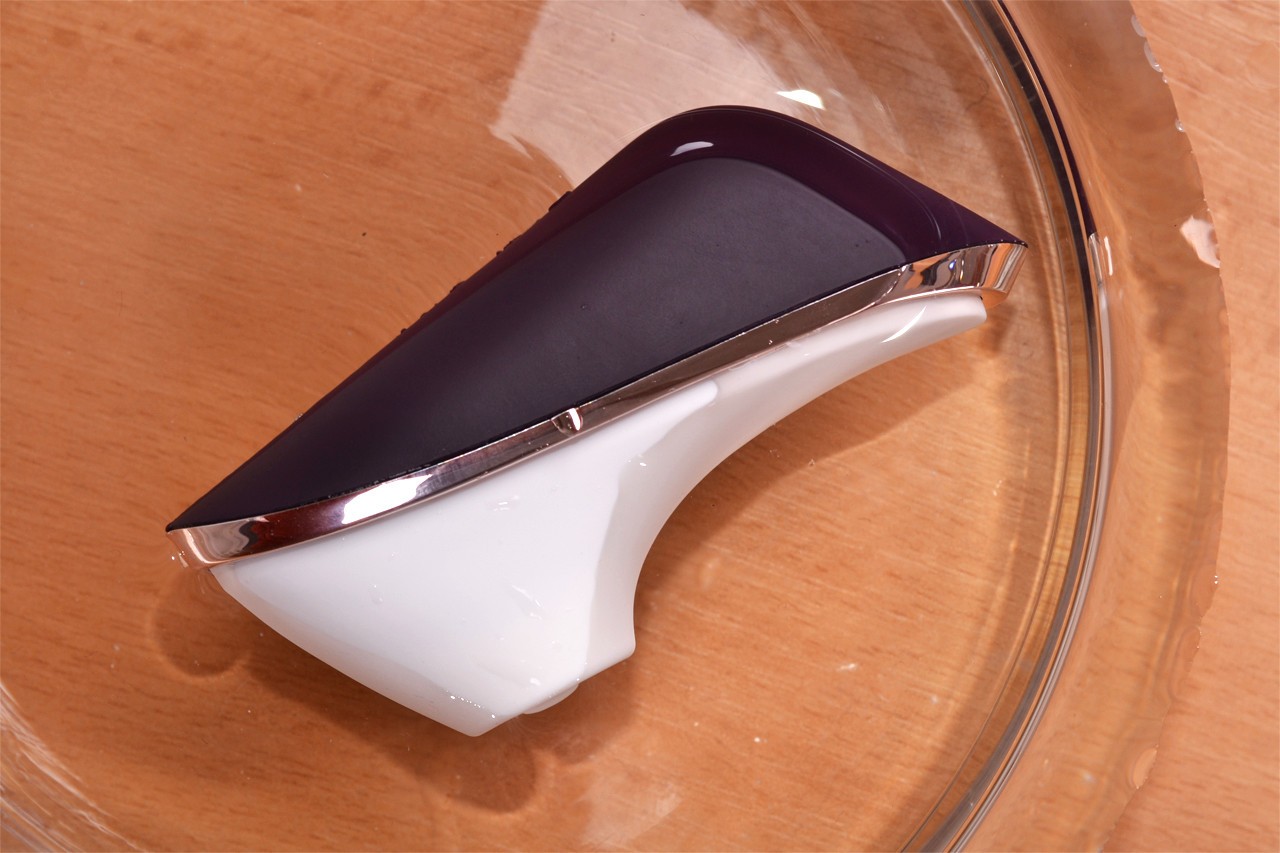 Satisfyer Pro Traveler, u vodi