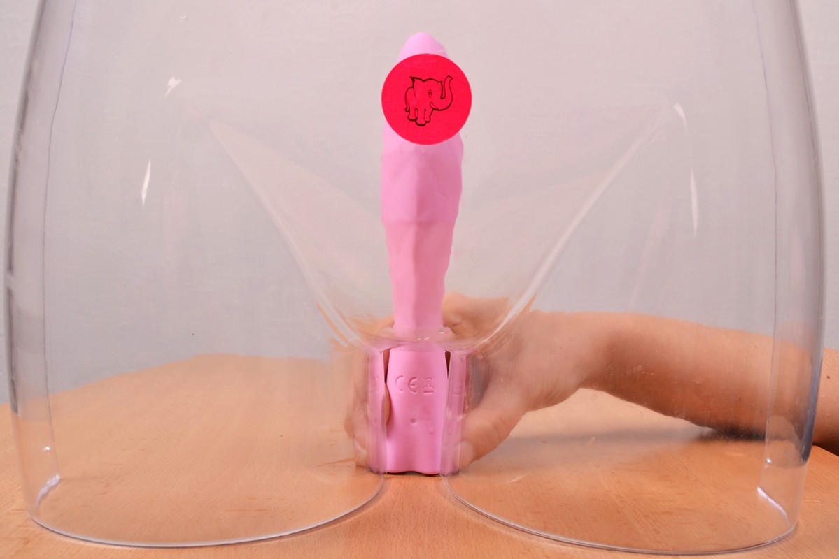 Silikonski vibrator Pink Lover, torzo