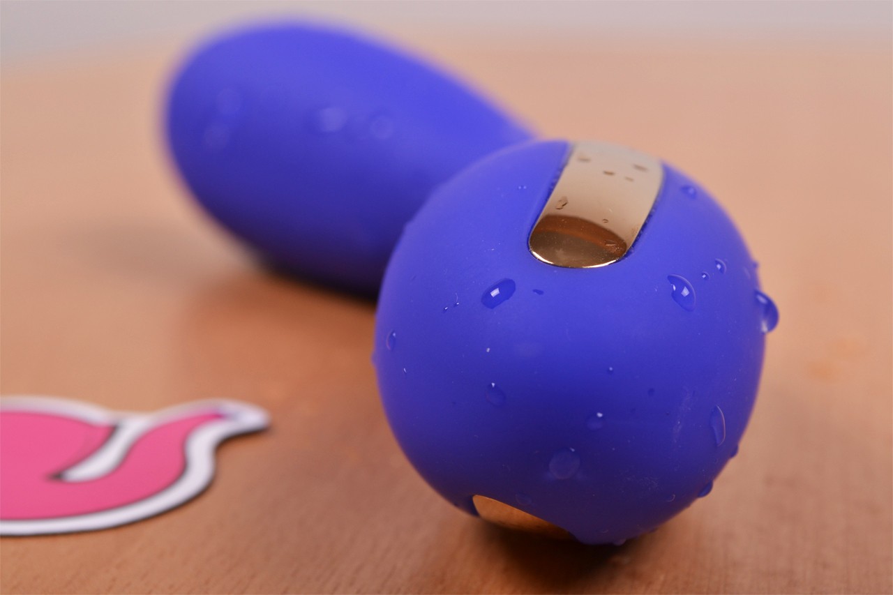 Električni sex vibrator Midnight Impulse (21,5 cm) + poklon EEG gel 500 ml