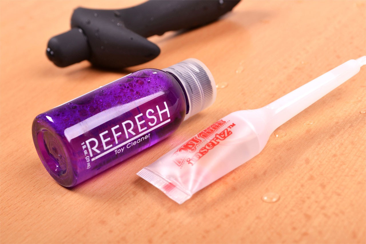 Vibrirajući analni čep Prostate Jet - dezinfekcija za aparate