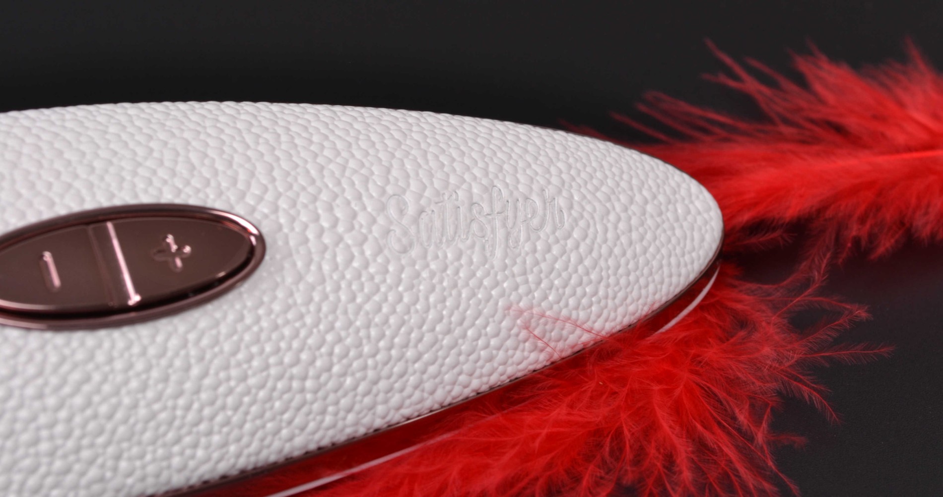 Satisfyer luksuzni vibrator pod pritiskom