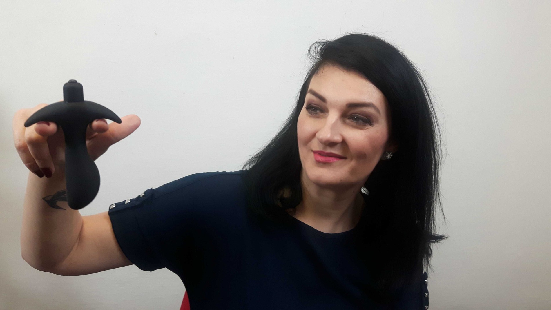 Vibrirajući analni čep Prostate Jet, Karin