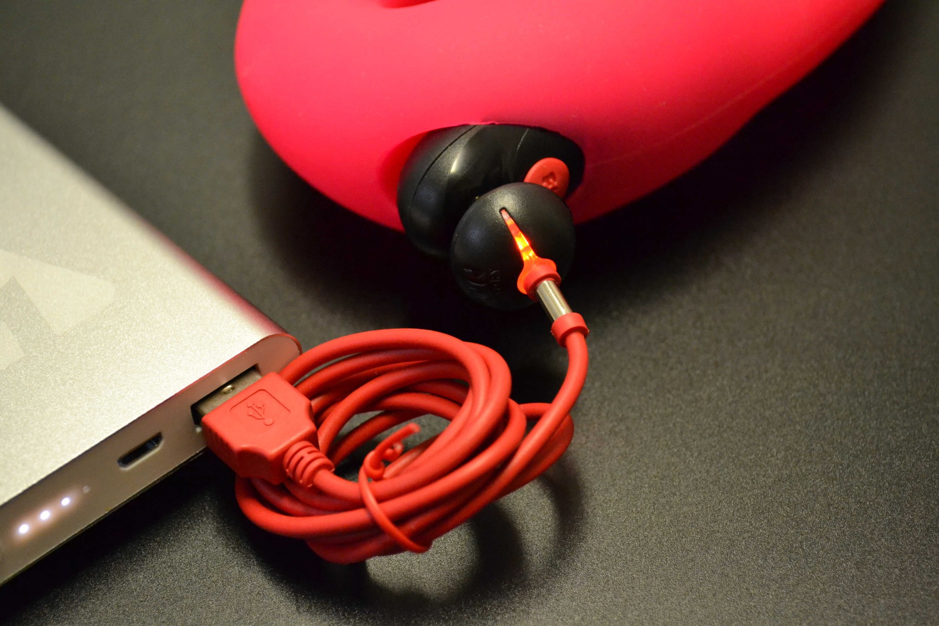 Fun Factory Sharevibe penis na štipaljku, puni se