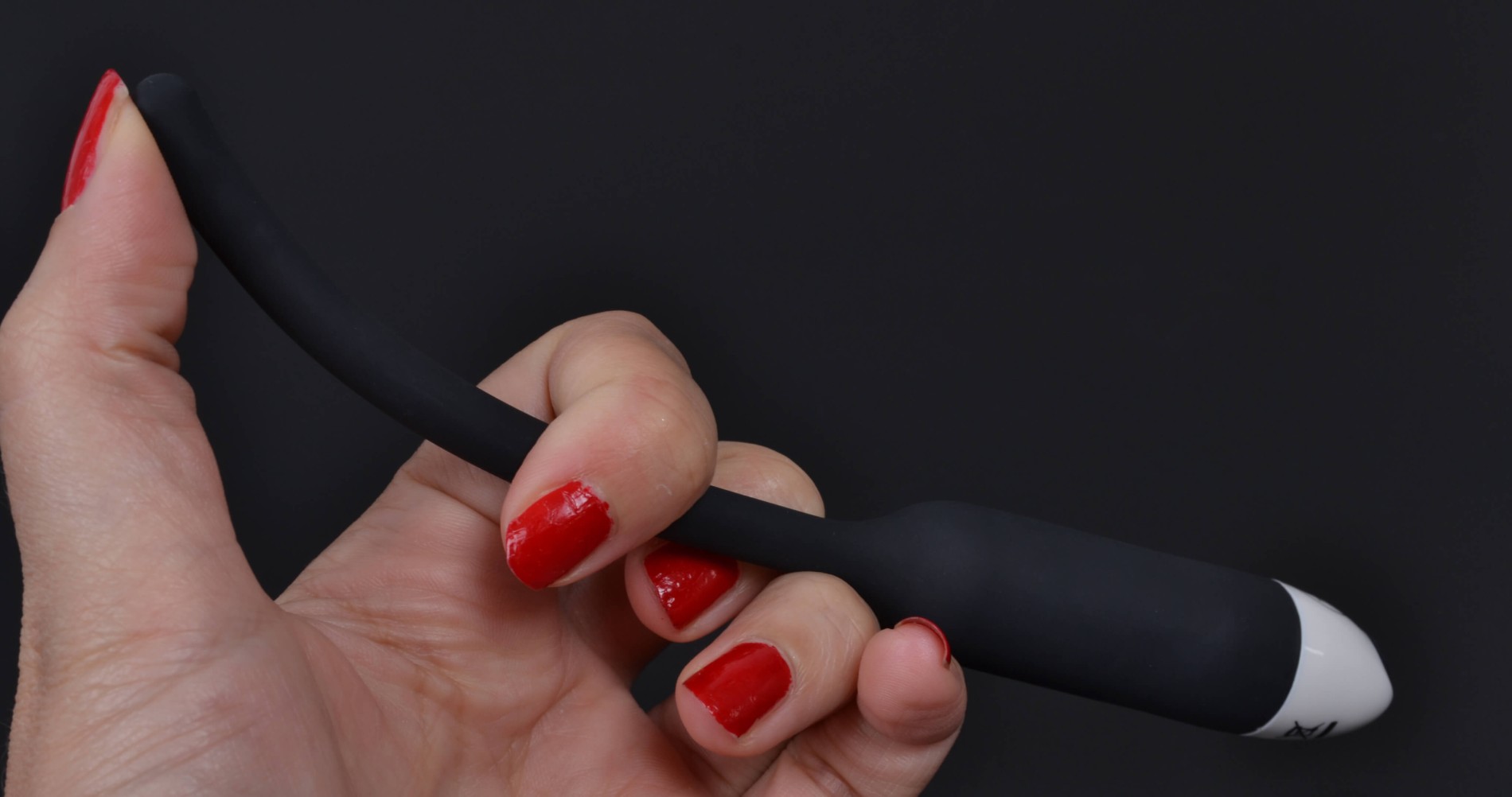 Darkness Vibe vibrirajući dilatator, savijanje