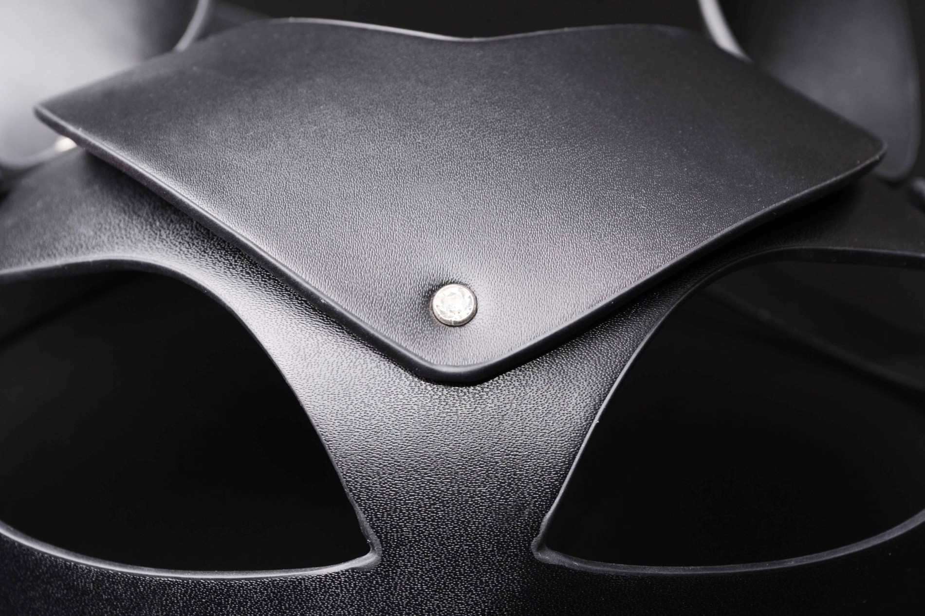 Maska sa kamenčićima Sexy Cat