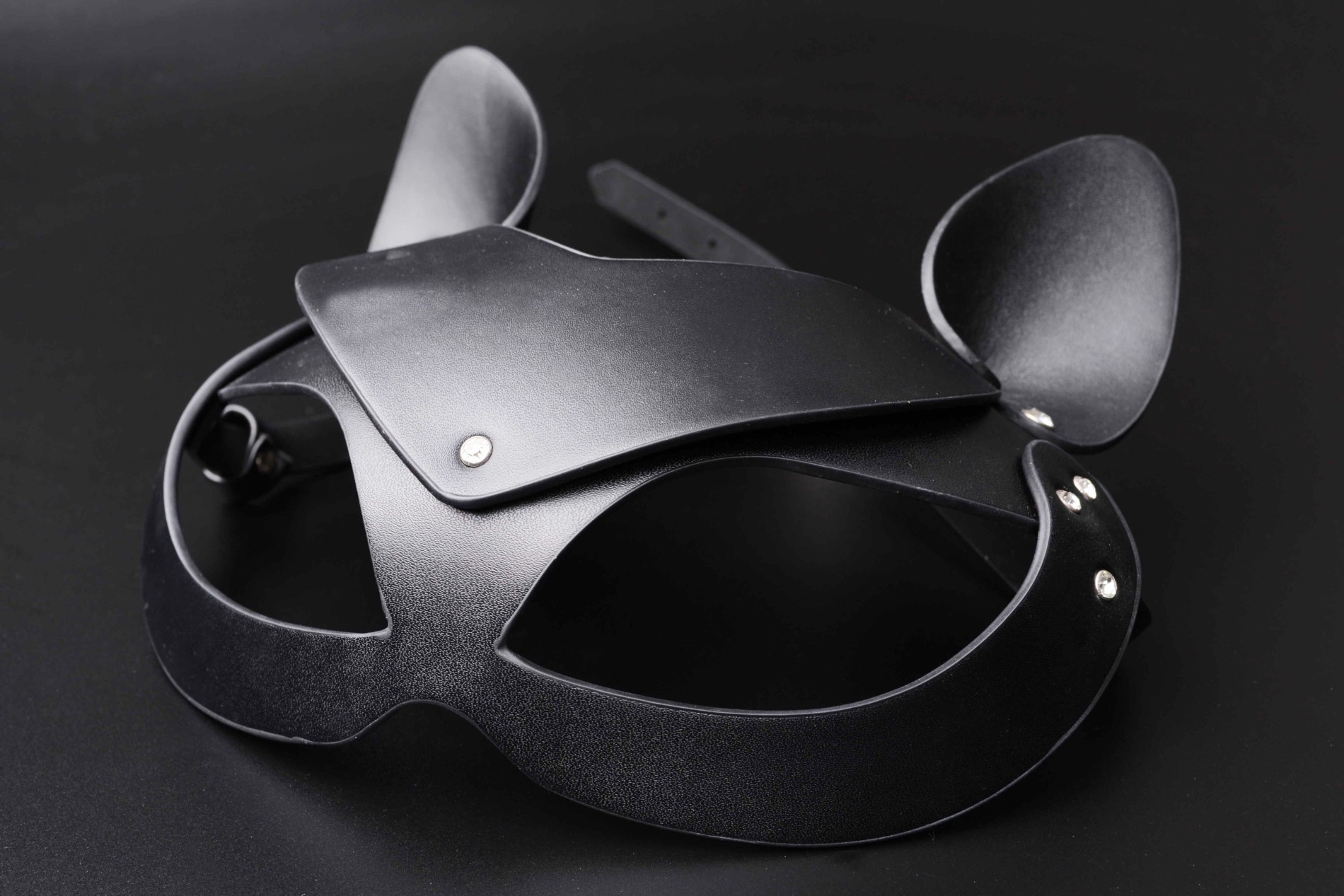 Maska sa kamenčićima Sexy Cat